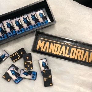 Resin/epoxy mandalorian domino set
